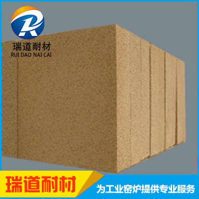 高铝 聚氢隔热砖是保温砖系列的一个产品，主要是保温性能好，热导率低等优点