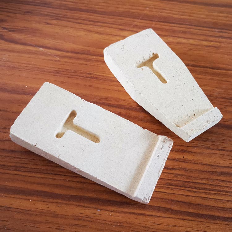 电阻炉用搁丝砖.jpg